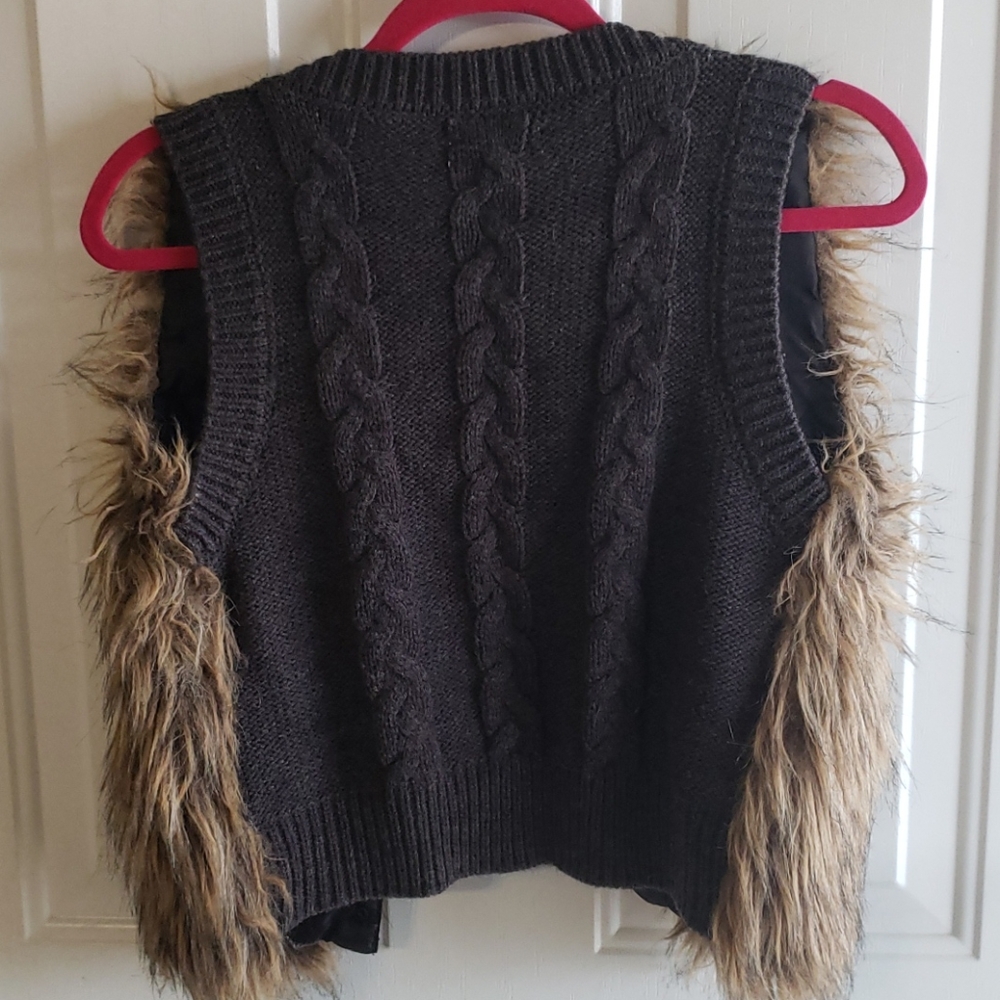 Miss Me Vest - Picture 6 of 6